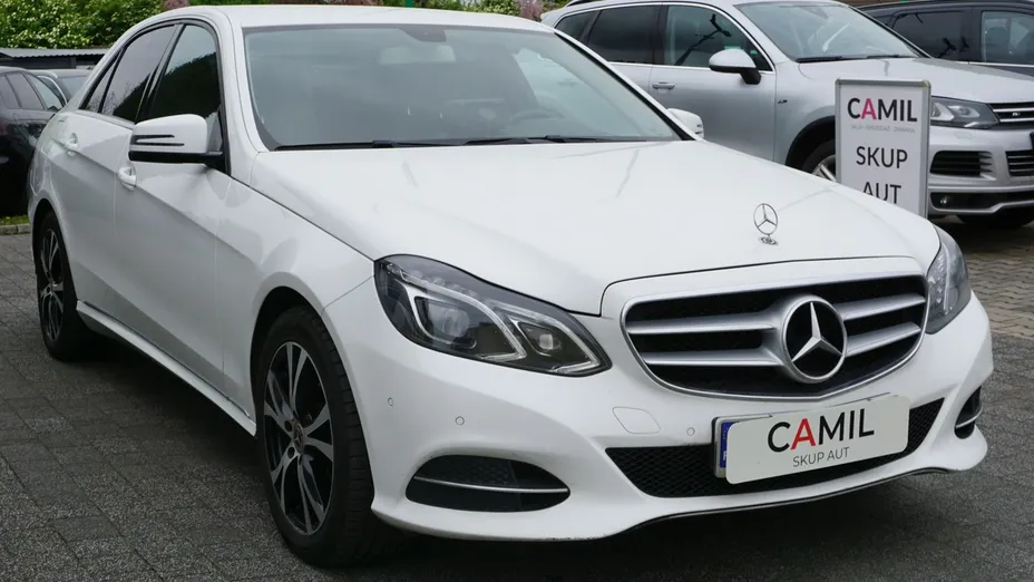 MERCEDES-BENZ E Klasa -