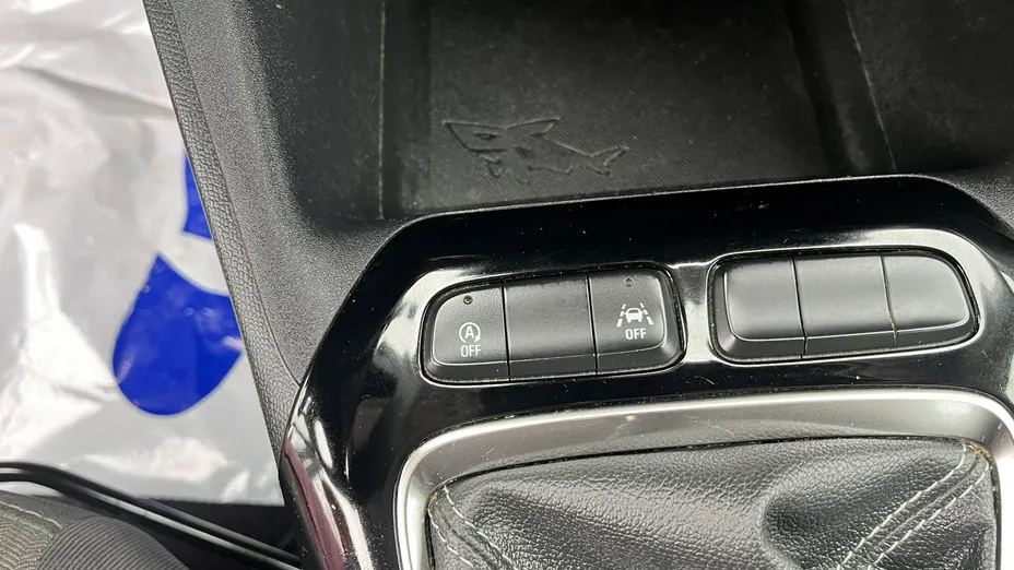 OPEL Corsa -