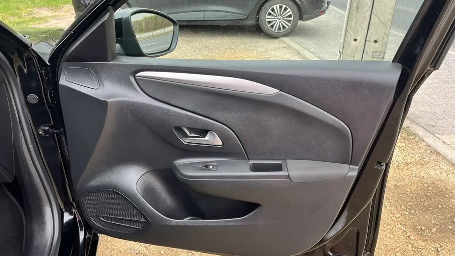 OPEL Corsa -