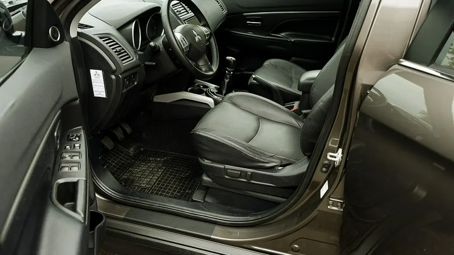 MITSUBISHI ASX -