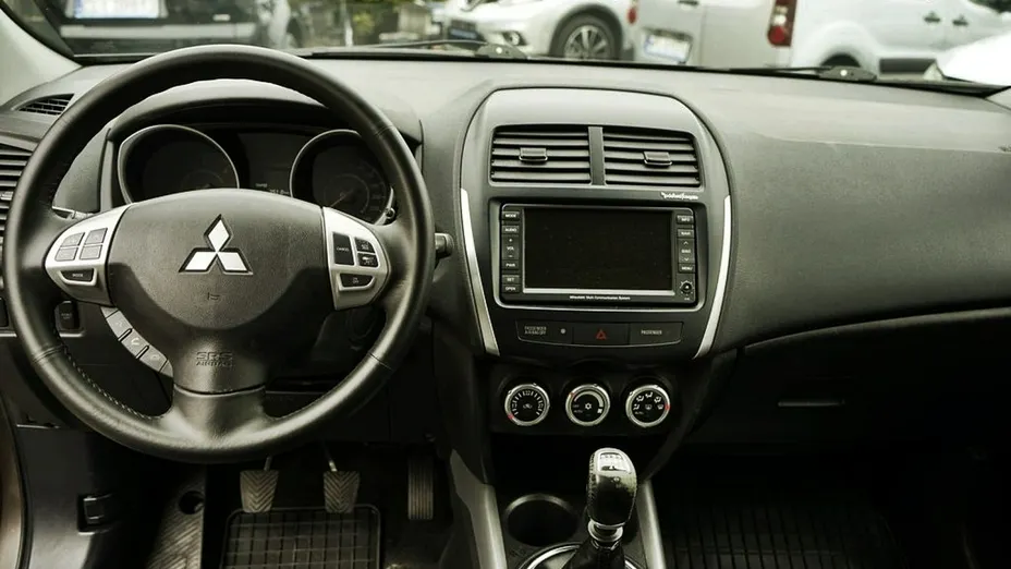 MITSUBISHI ASX -