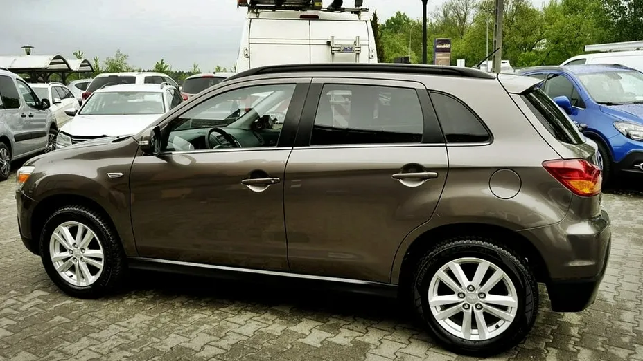 MITSUBISHI ASX -