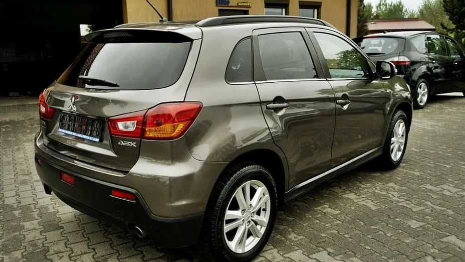 MITSUBISHI ASX -