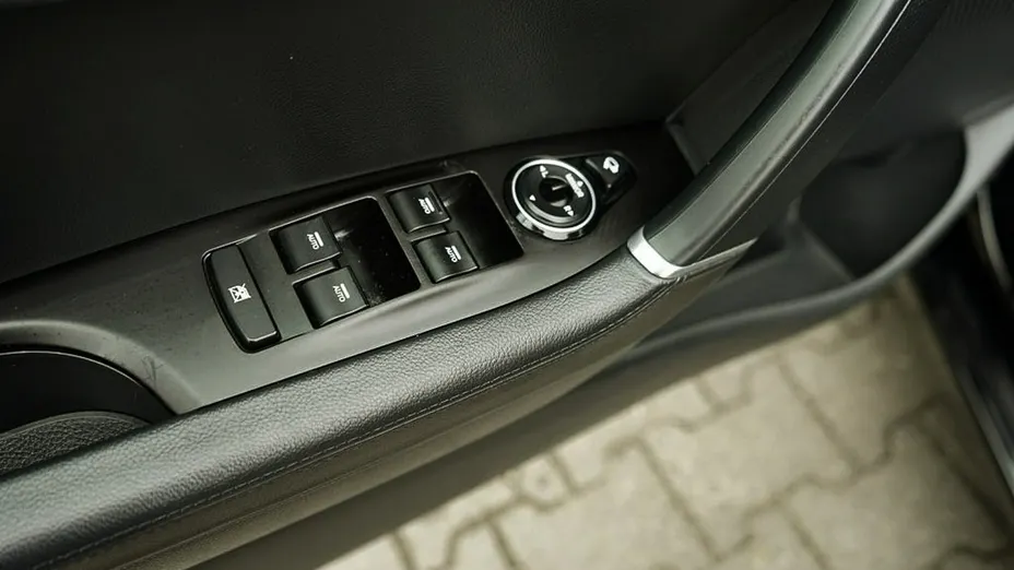 HYUNDAI i40 -