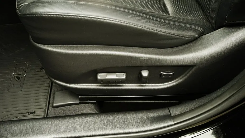 HYUNDAI i40 -