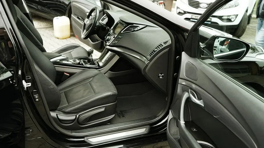 HYUNDAI i40 -