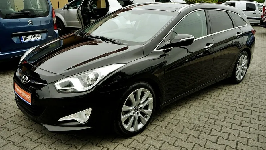 HYUNDAI i40 -