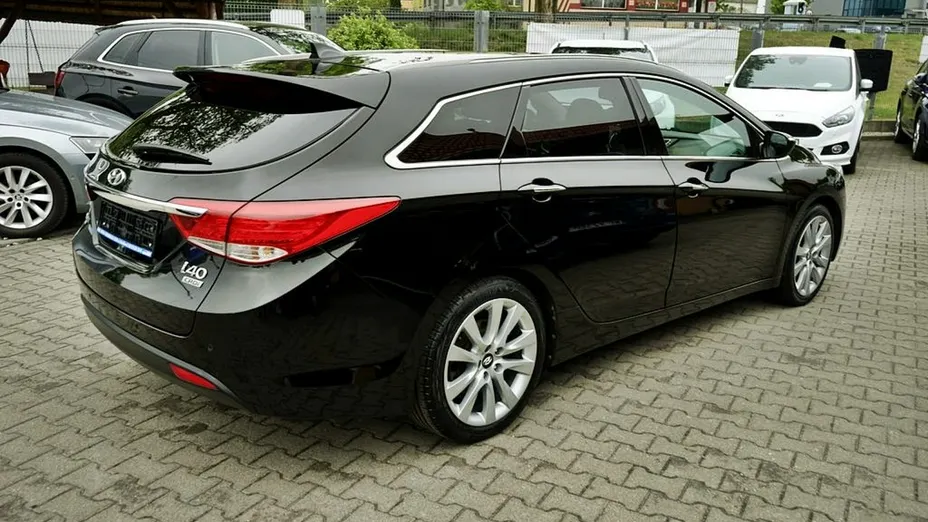 HYUNDAI i40 -