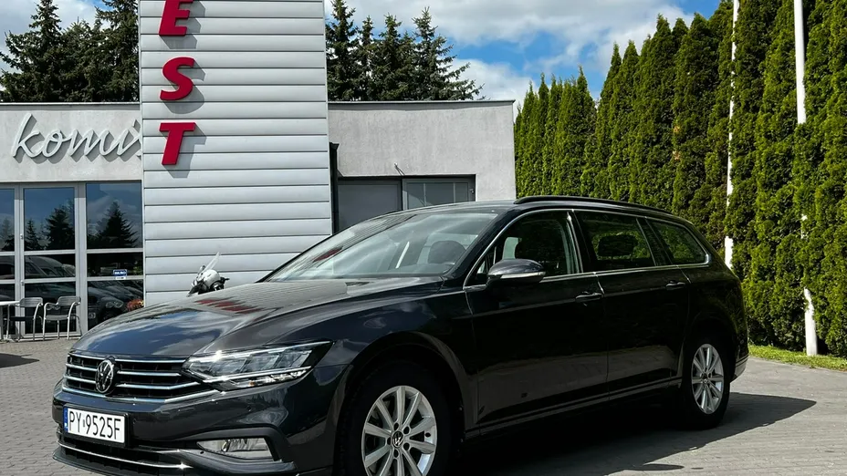 VOLKSWAGEN Passat -