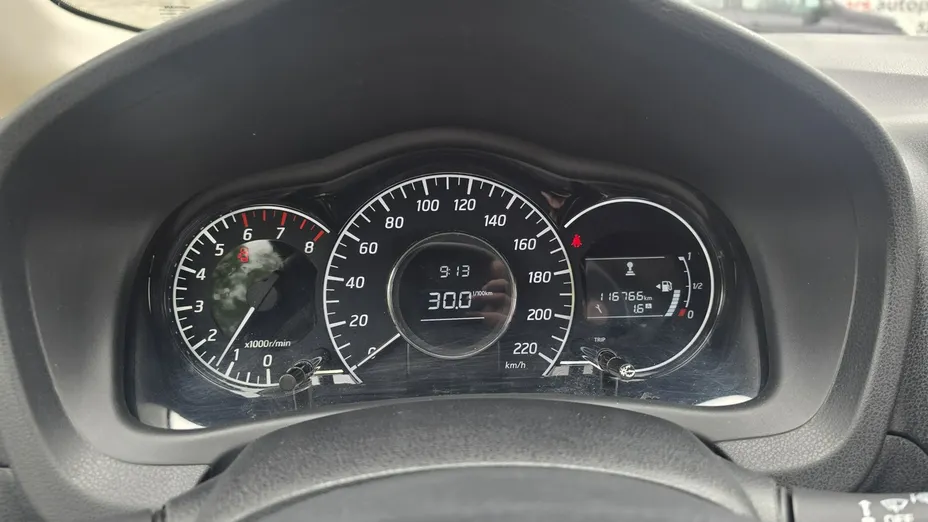NISSAN Note -