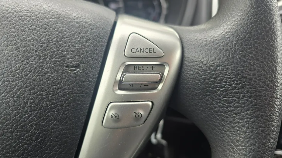 NISSAN Note -
