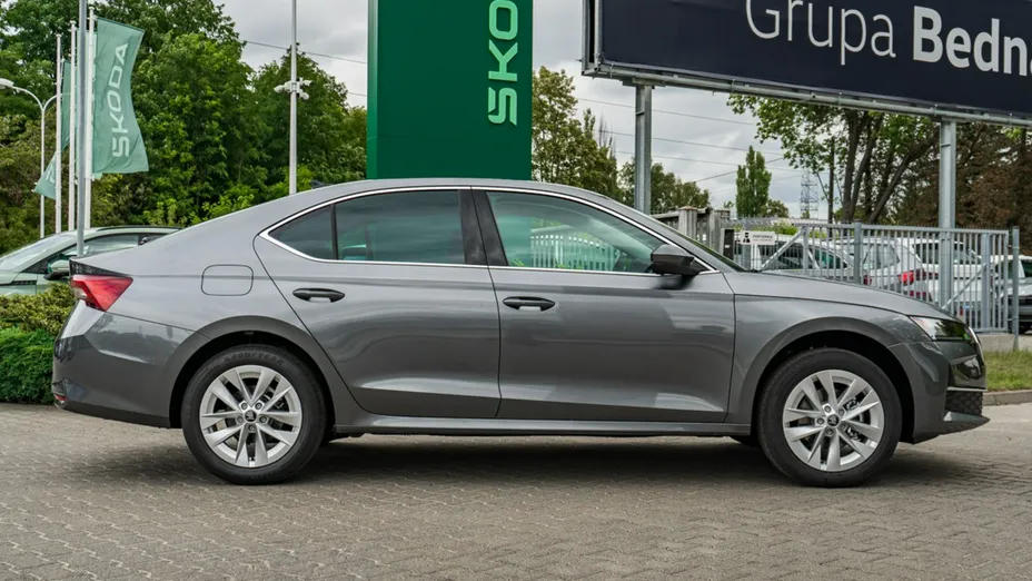 SKODA Octavia -