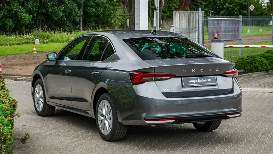 SKODA Octavia -