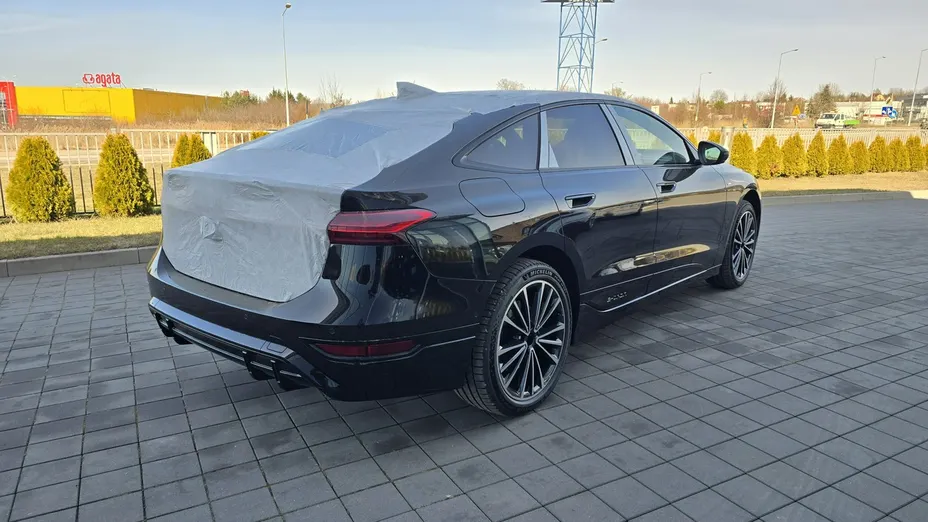 AUDI A6 Sportback e-tron -