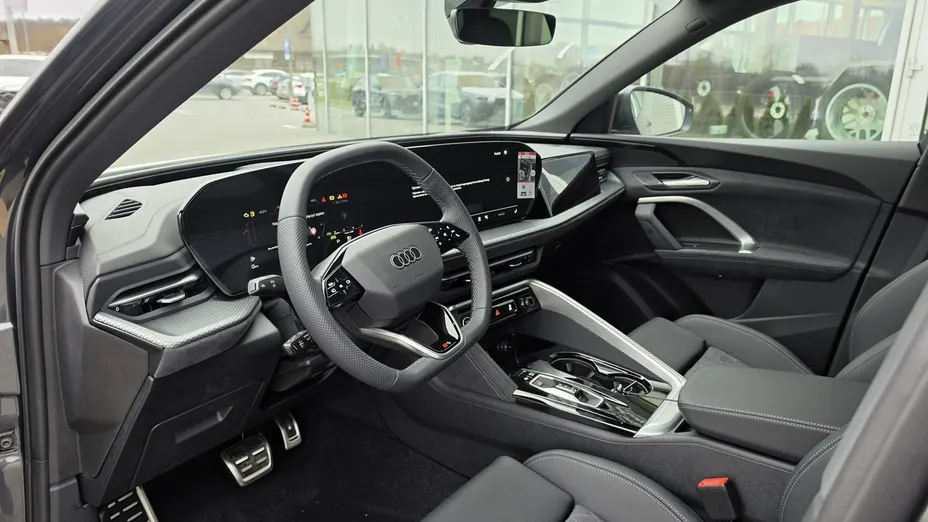 AUDI Q5 -