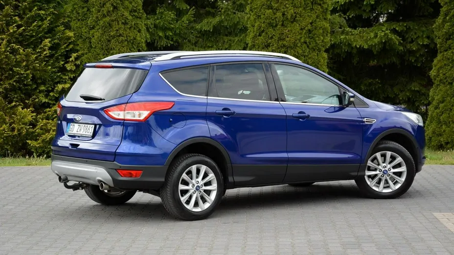 FORD Kuga -
