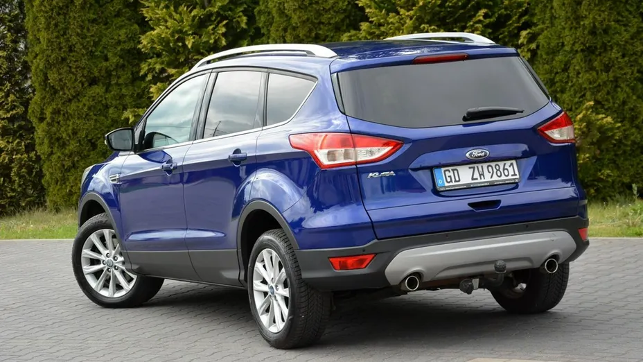 FORD Kuga -