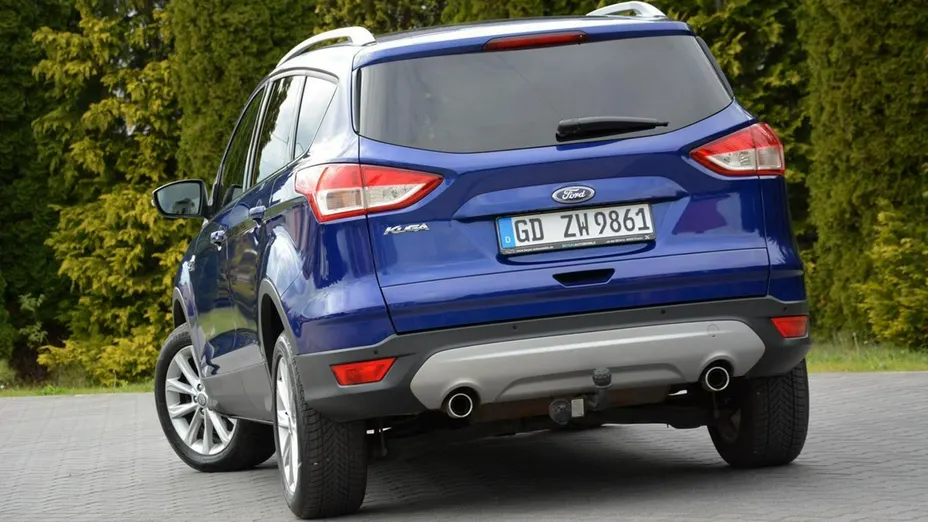 FORD Kuga -