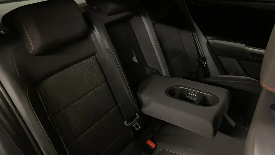 VOLKSWAGEN T-ROC -