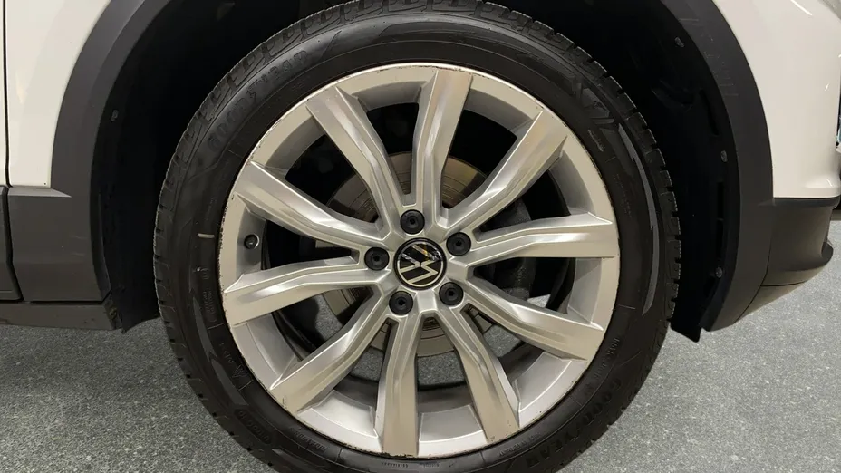 VOLKSWAGEN T-ROC -