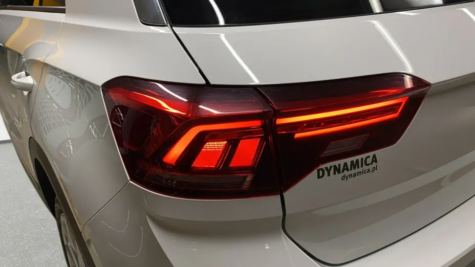 VOLKSWAGEN T-ROC -