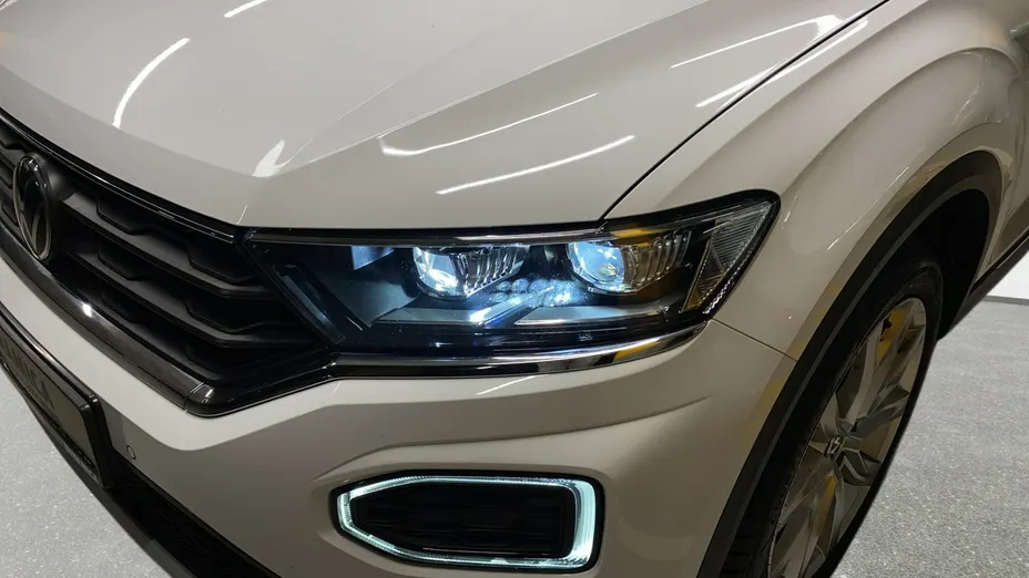 VOLKSWAGEN T-ROC -