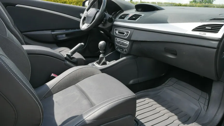 RENAULT Megane -