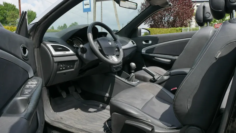 RENAULT Megane -