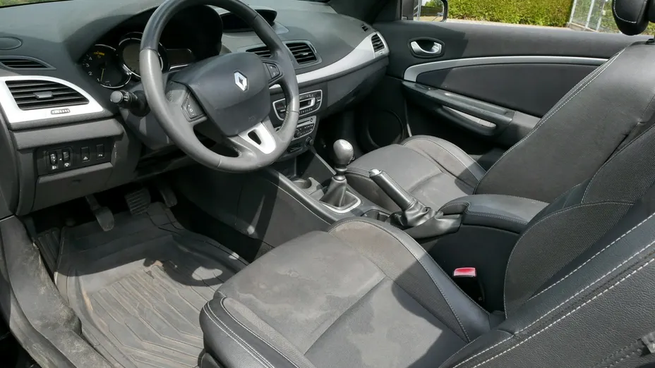 RENAULT Megane -