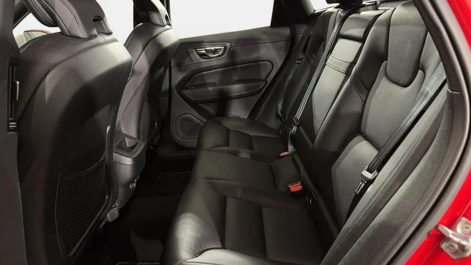 VOLVO XC60 -
