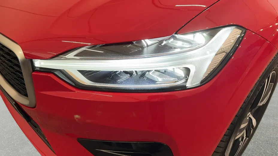 VOLVO XC60 -