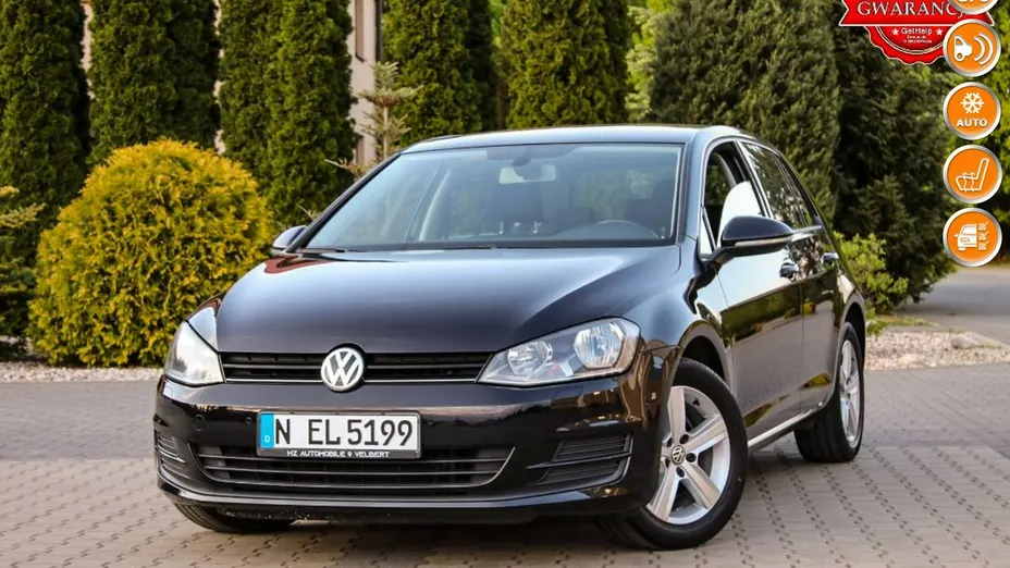 VOLKSWAGEN Golf -