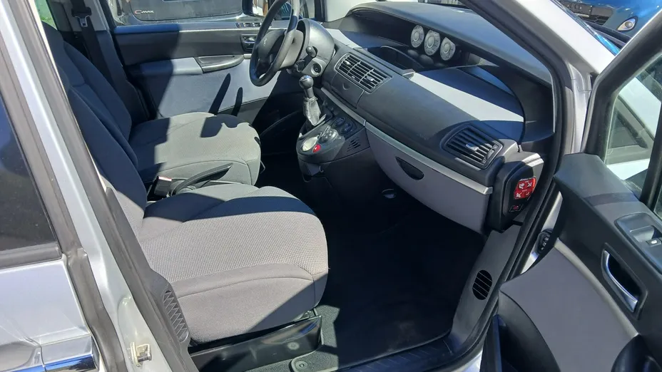 PEUGEOT 807 -
