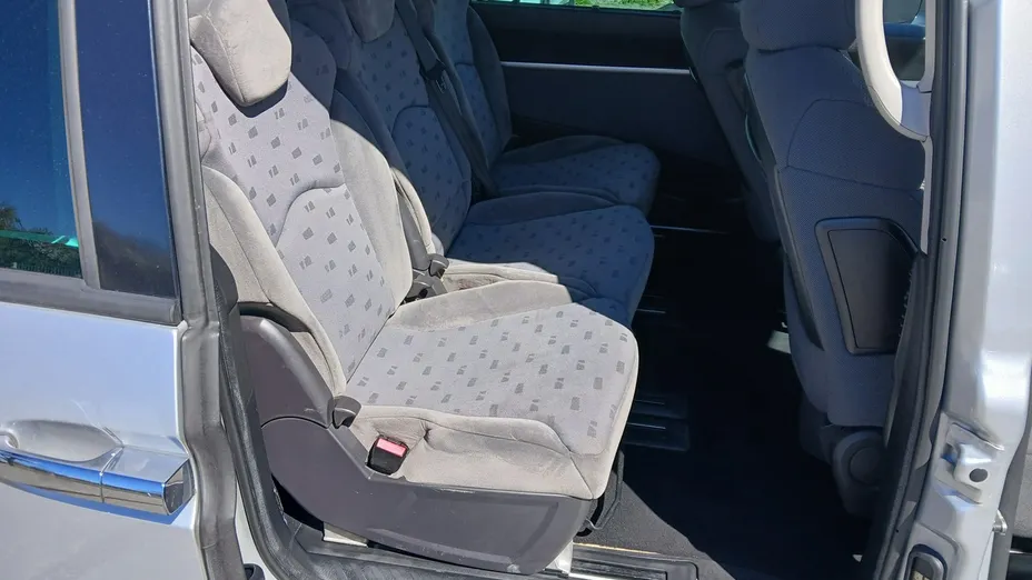 PEUGEOT 807 -