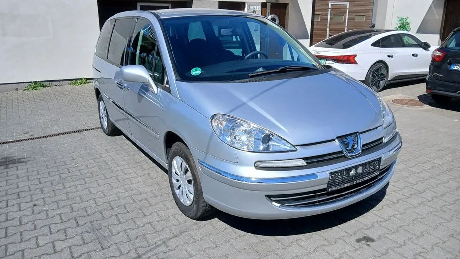 PEUGEOT 807 -