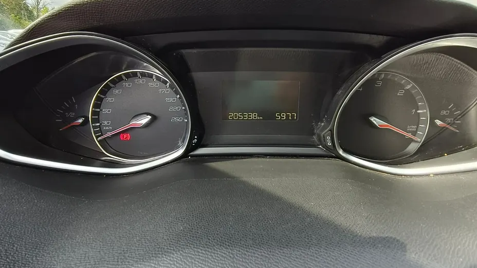 PEUGEOT 308 -