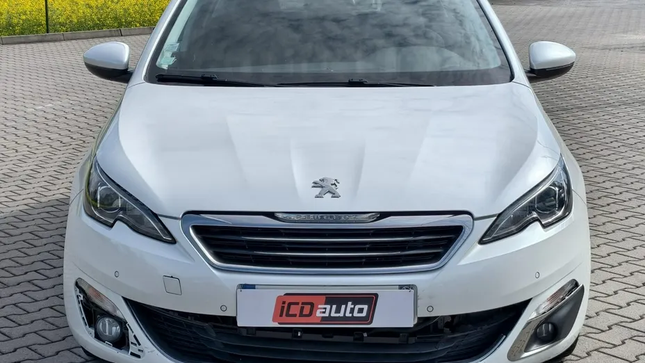 PEUGEOT 308 -