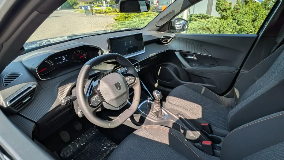 PEUGEOT 2008 -