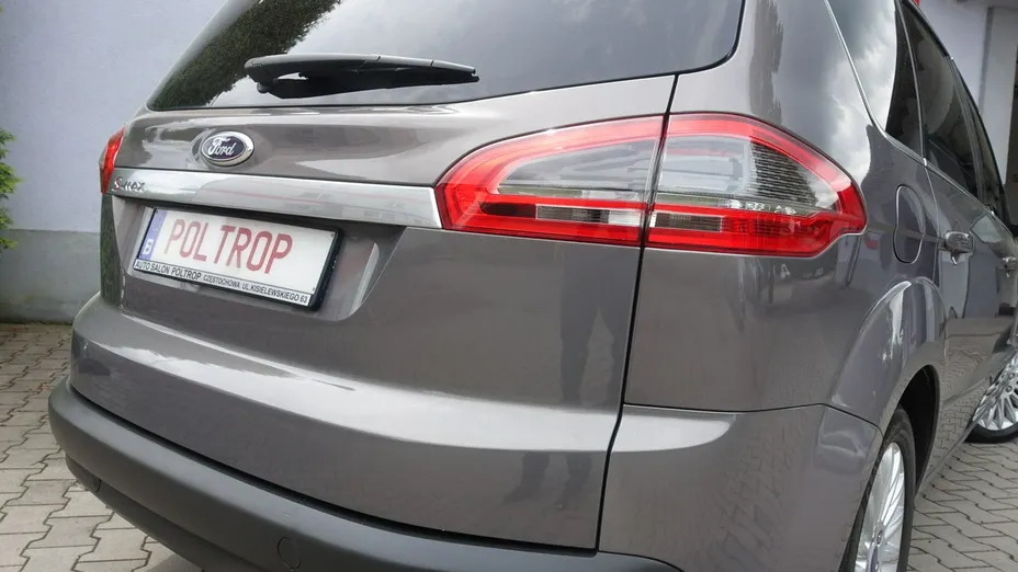 FORD S-MAX -