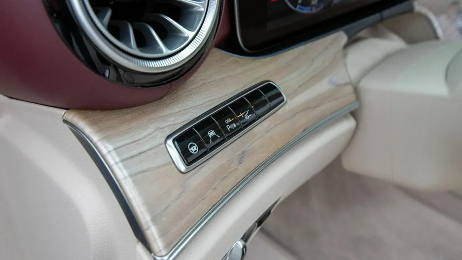 MERCEDES-BENZ E Klasa -