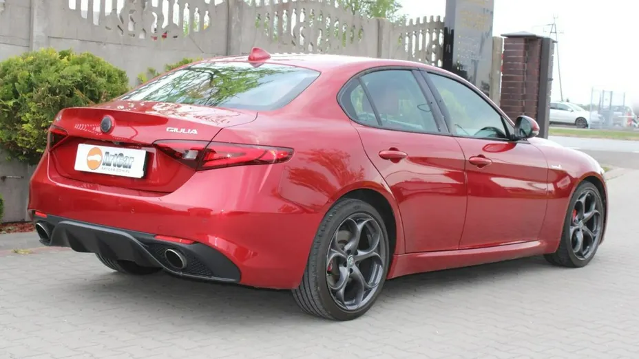 ALFA ROMEO Giulia -