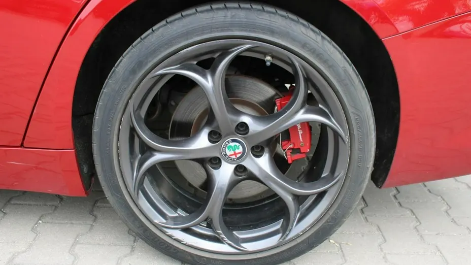ALFA ROMEO Giulia -