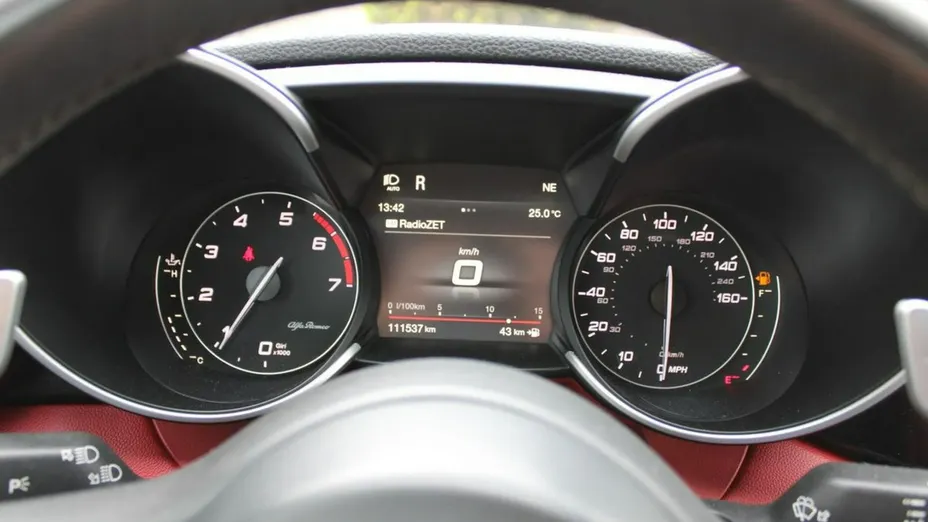 ALFA ROMEO Giulia -