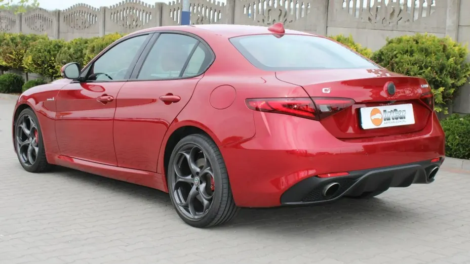 ALFA ROMEO Giulia -