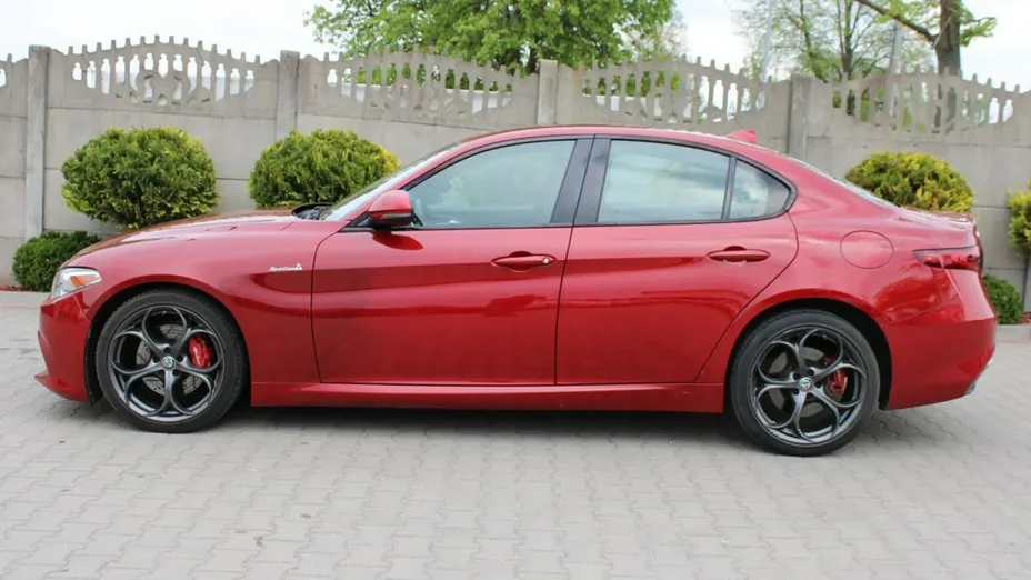 ALFA ROMEO Giulia -