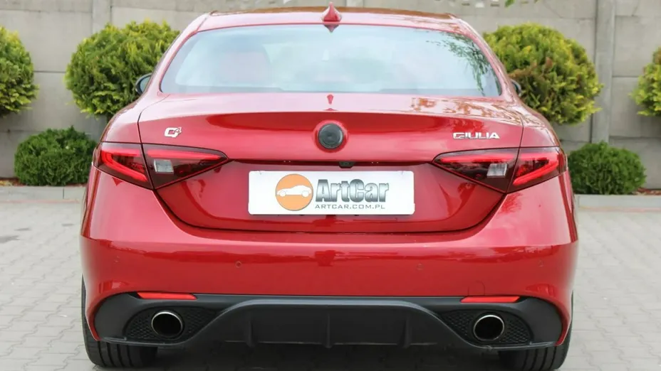 ALFA ROMEO Giulia -