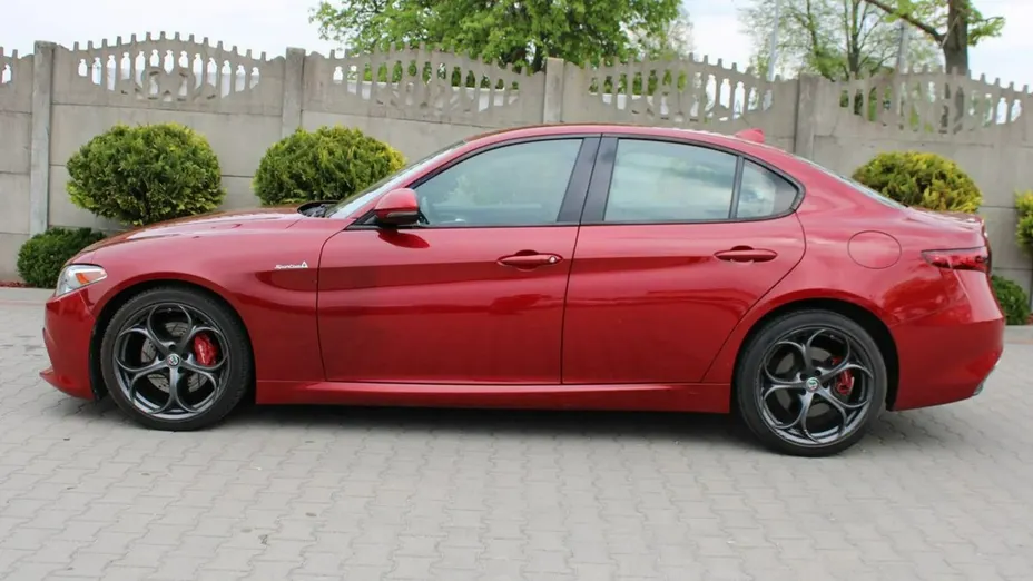 ALFA ROMEO Giulia -