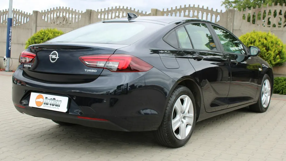 OPEL Insignia -