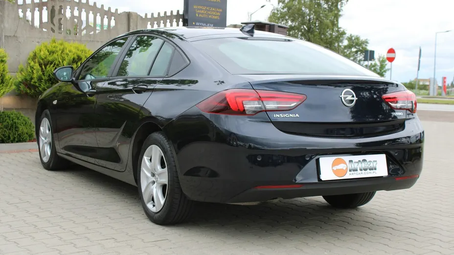 OPEL Insignia -