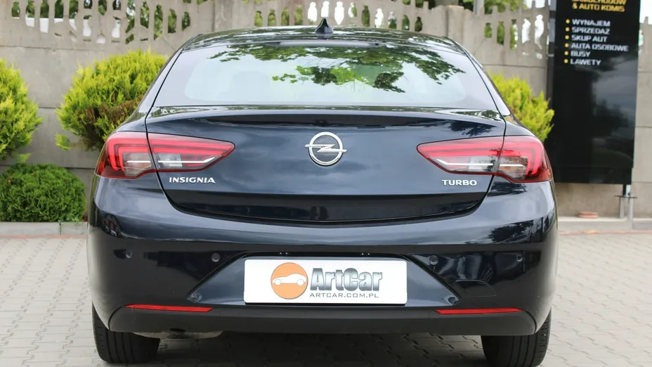 OPEL Insignia -